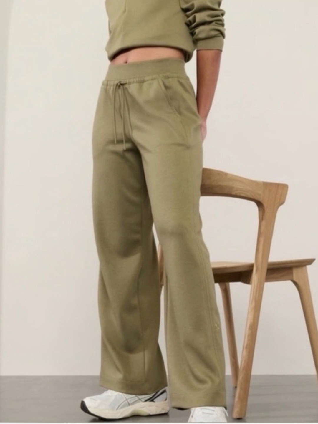 Athleta Olive Green Wide-Leg Drawstring Pants. Xl